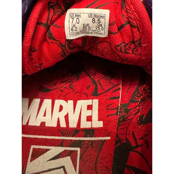 VANS x Marvel Vans Off The Wall Old Skool Shoes - Avengers Size 7 M / 8.5 W - Picture 13 of 16